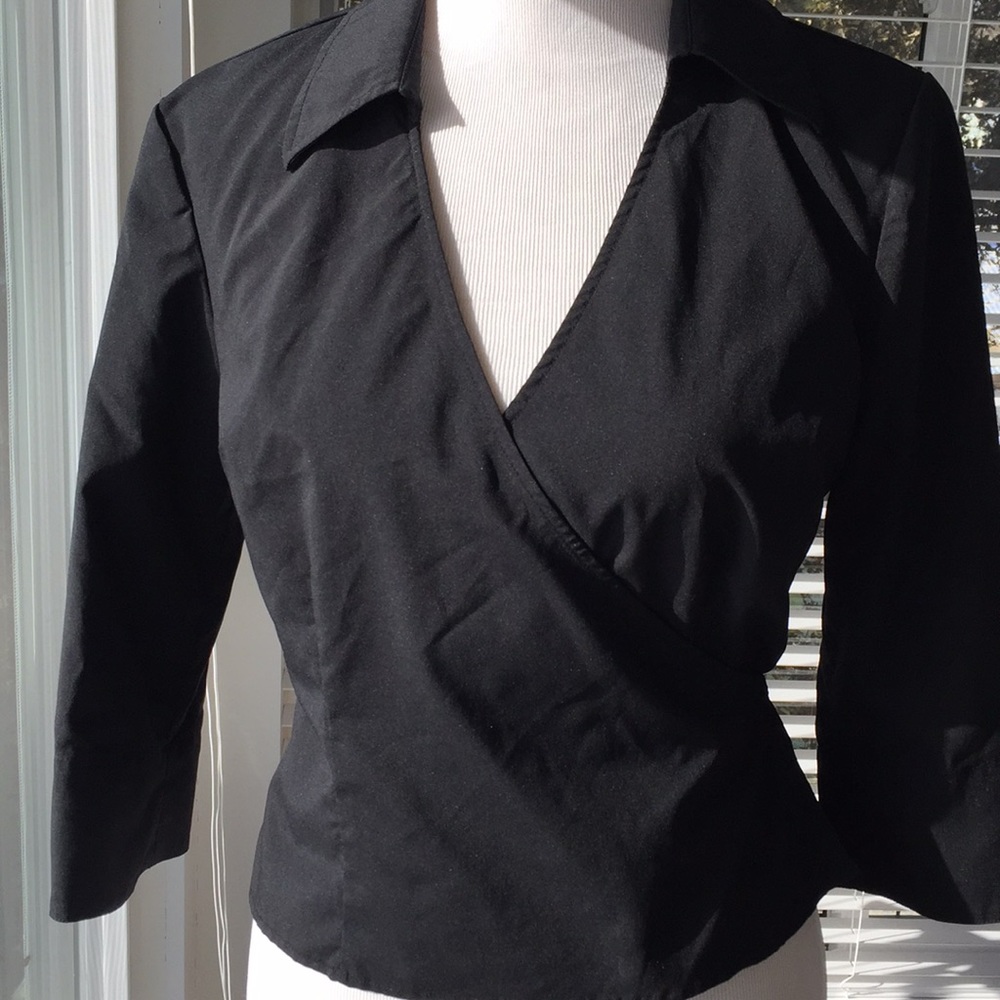 Black wrap top.